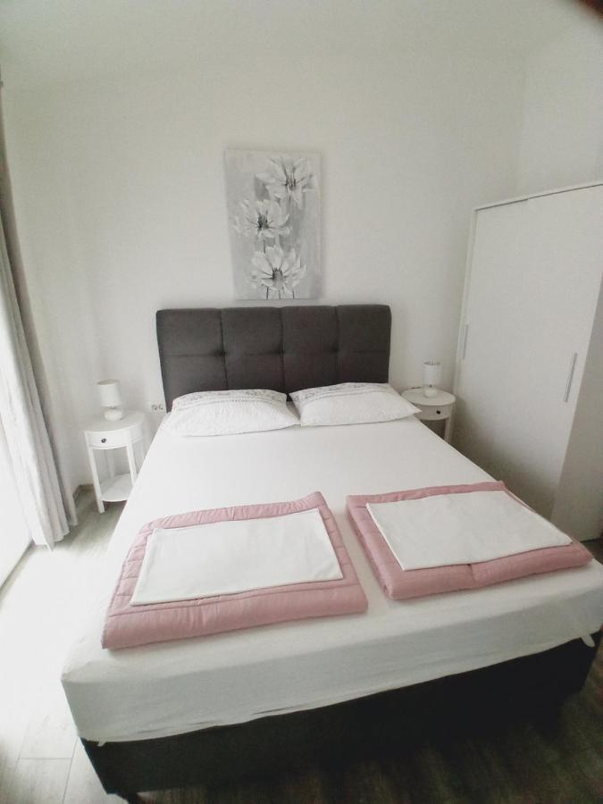 Tonka Apartments 格拉达茨 外观 照片